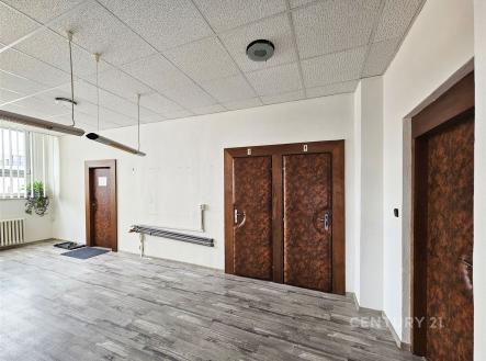 . | Pronájem - kanceláře, 44 m²