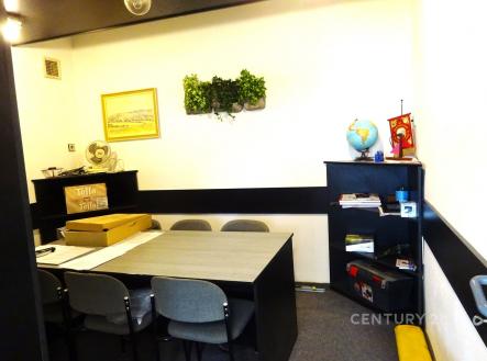 . | Pronájem - kanceláře, 27 m²