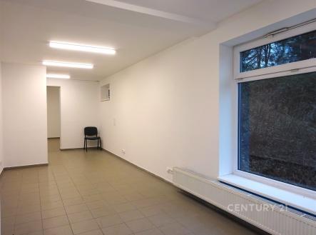 . | Pronájem - obchodní prostor, 73 m²