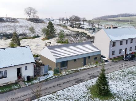 . | Prodej - dům/vila, 101 m²