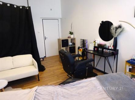 . | Pronájem - kanceláře, 22 m²