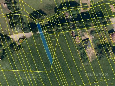. | Prodej - pozemek, trvalý travní porost, 588 m²