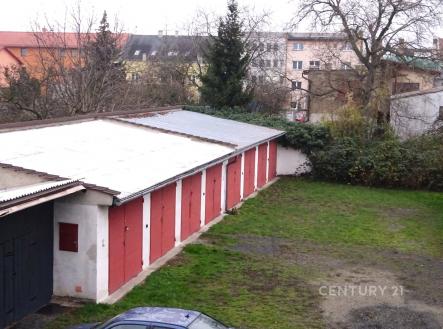 . | Pronájem - malý objekt/garáž