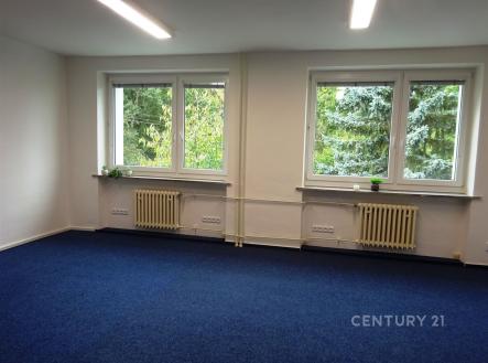 . | Pronájem - kanceláře, 32 m²