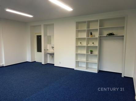 . | Pronájem - kanceláře, 32 m²