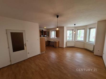 . | Pronájem bytu, 3+kk, 80 m²