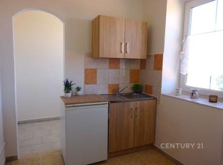 . | Pronájem bytu, 1+kk, 14 m²