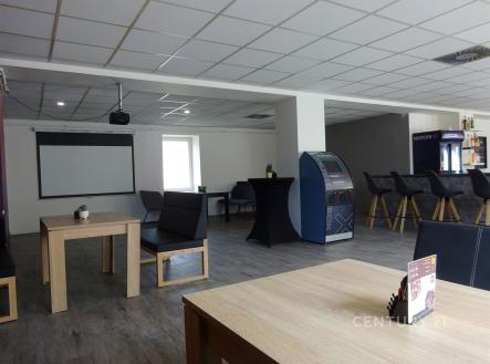 . | Pronájem - obchodní prostor, 253 m²