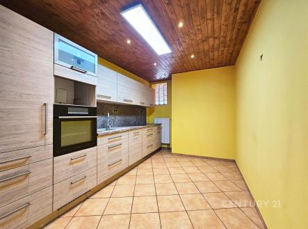 . | Prodej - dům/vila, 92 m²