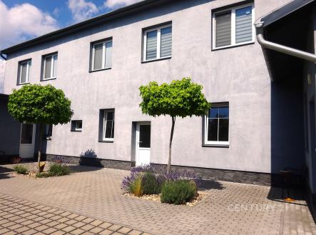 . | Pronájem bytu, 2+kk, 49 m²