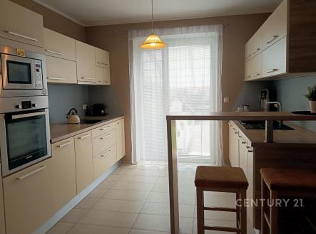 . | Prodej - dům/vila, 138 m²