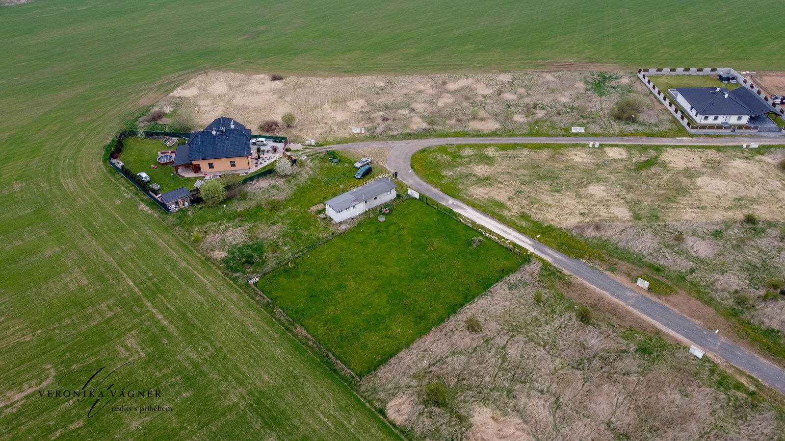 Prodej stavebního pozemku, obec Bavoryně, 1880m²