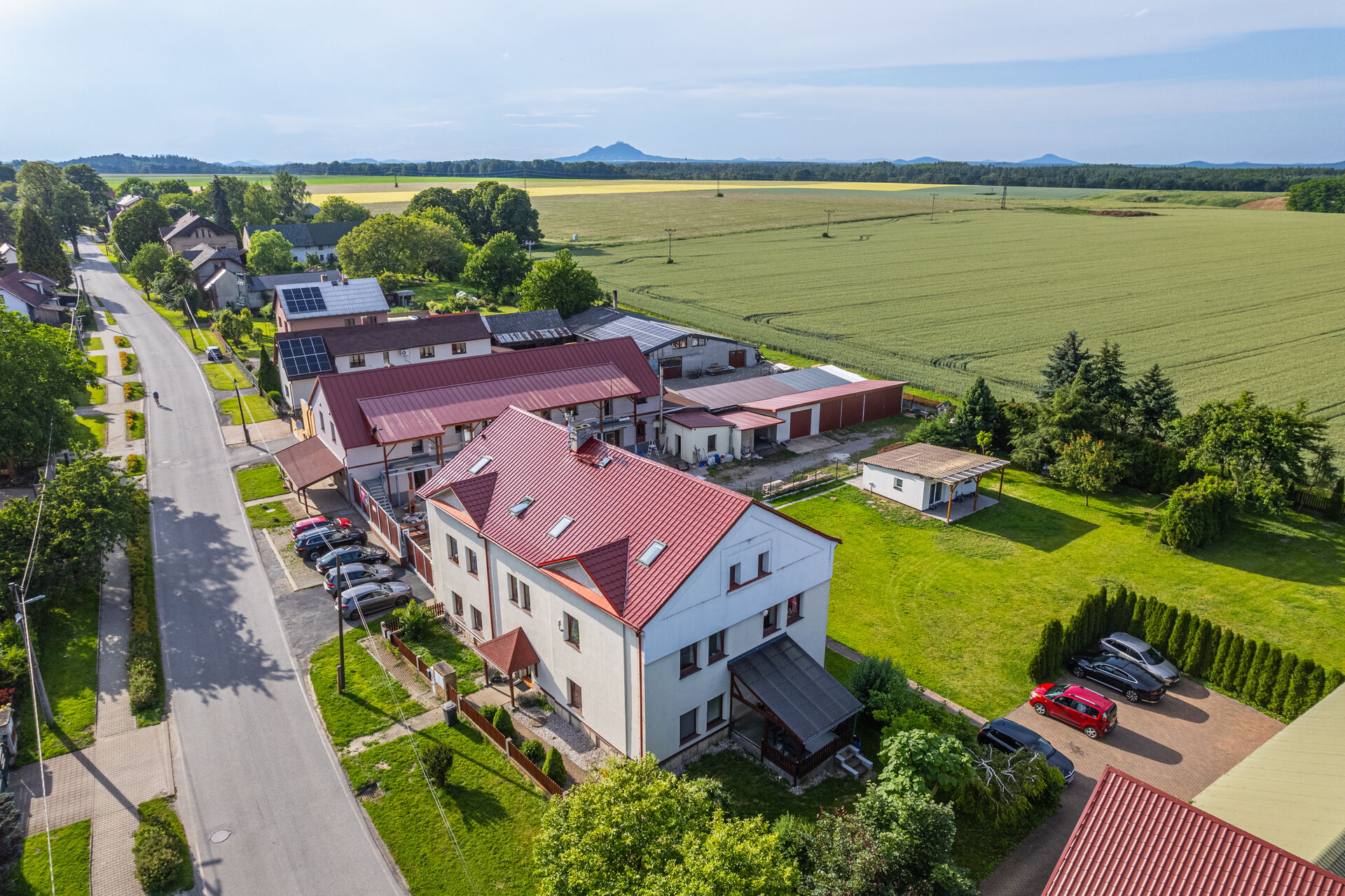 Prodej bytového domu, 6 bytových jednotek, obec Bukovno - Líny, 660m² obytné plochy, 2234m² pozemek
