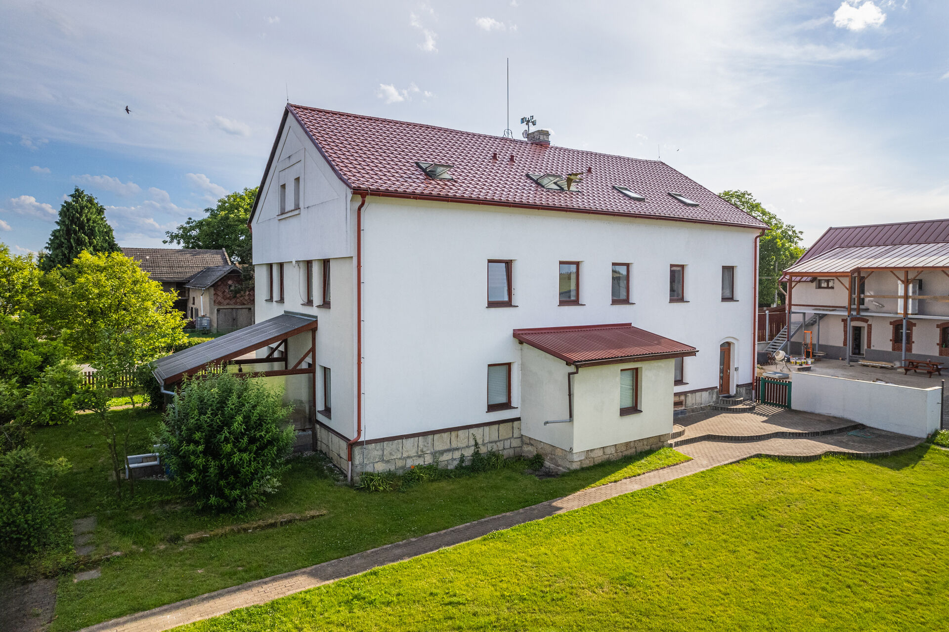 Prodej domu o šesti bytových jednotkách, obec Bukovno - Líny u Mladé Boleslavi