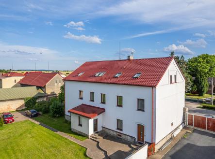 Prodej - dům/vila, 660 m²