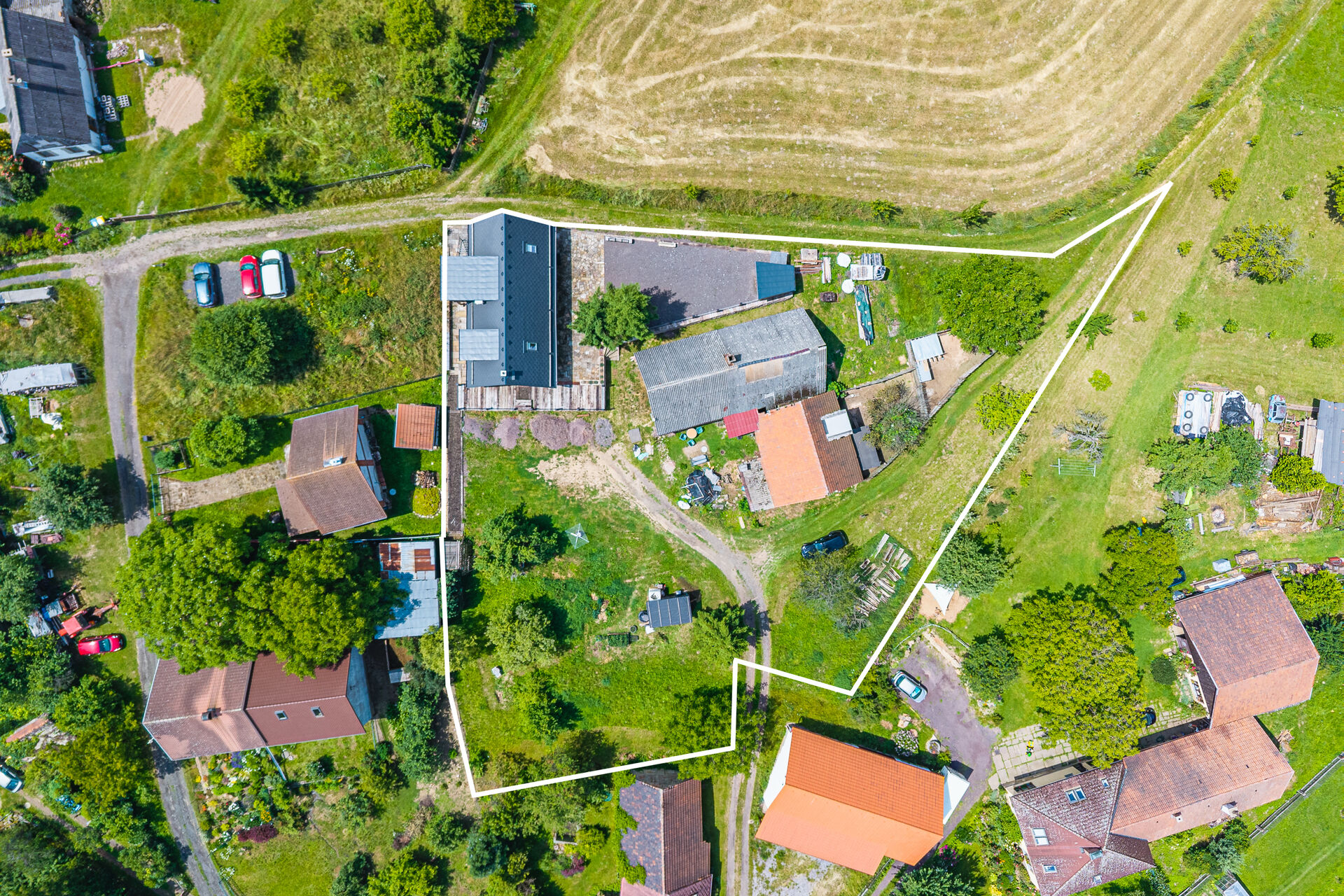 Prodej jedinečné novostavby domu v obci Úhlejov, 182 m² užitné plochy, 2745 m² pozemek