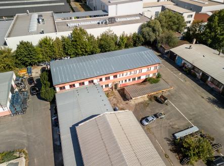 Pronájem - komerční objekt, obchodní centrum, 200 m²