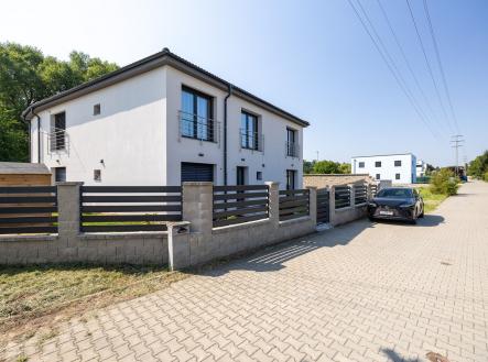 Prodej bytu, 3+kk, 96 m²