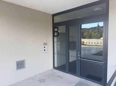 Prodej - malý objekt/garáž