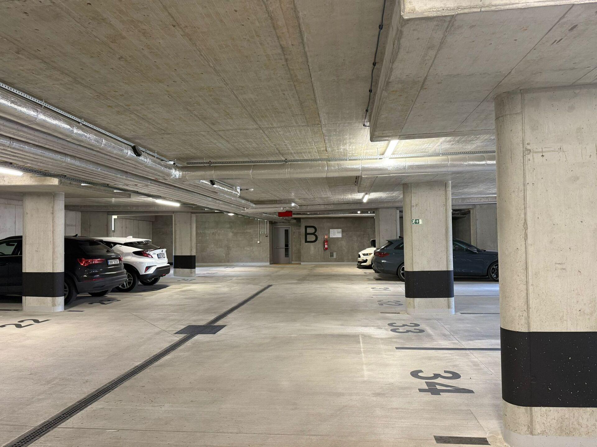 Prodej garážového stání, 13 m², Libčice nad Vltavou