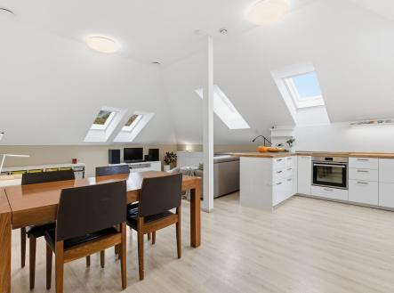 Prodej bytu, 4+kk, 184 m²