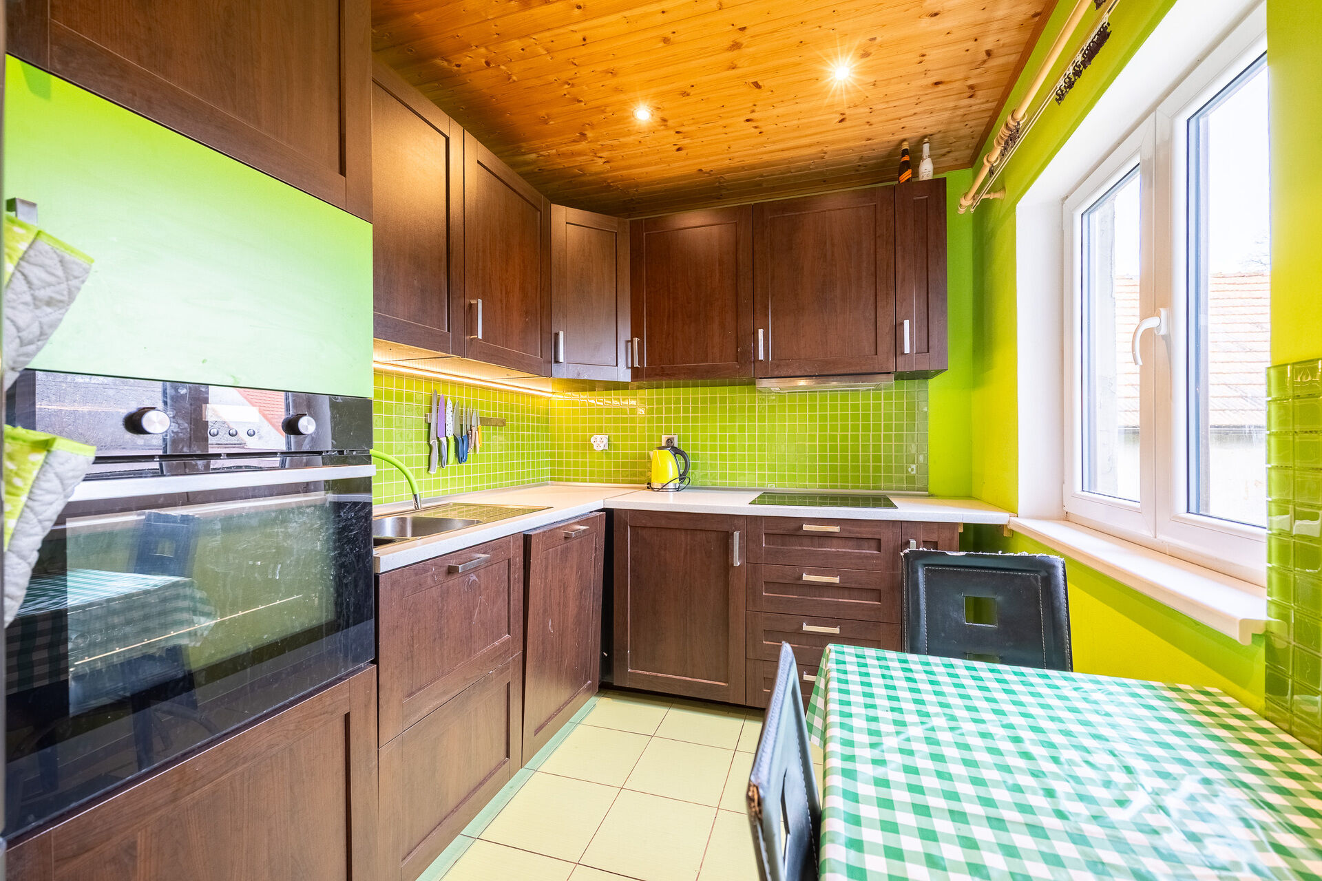 Prodej rodinného domu s pergolou, stáním a dílnou, Samopše