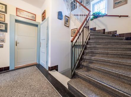 Prodej - dům/vila, 215 m²