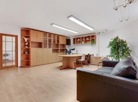 Prodej - kanceláře, 64 m²