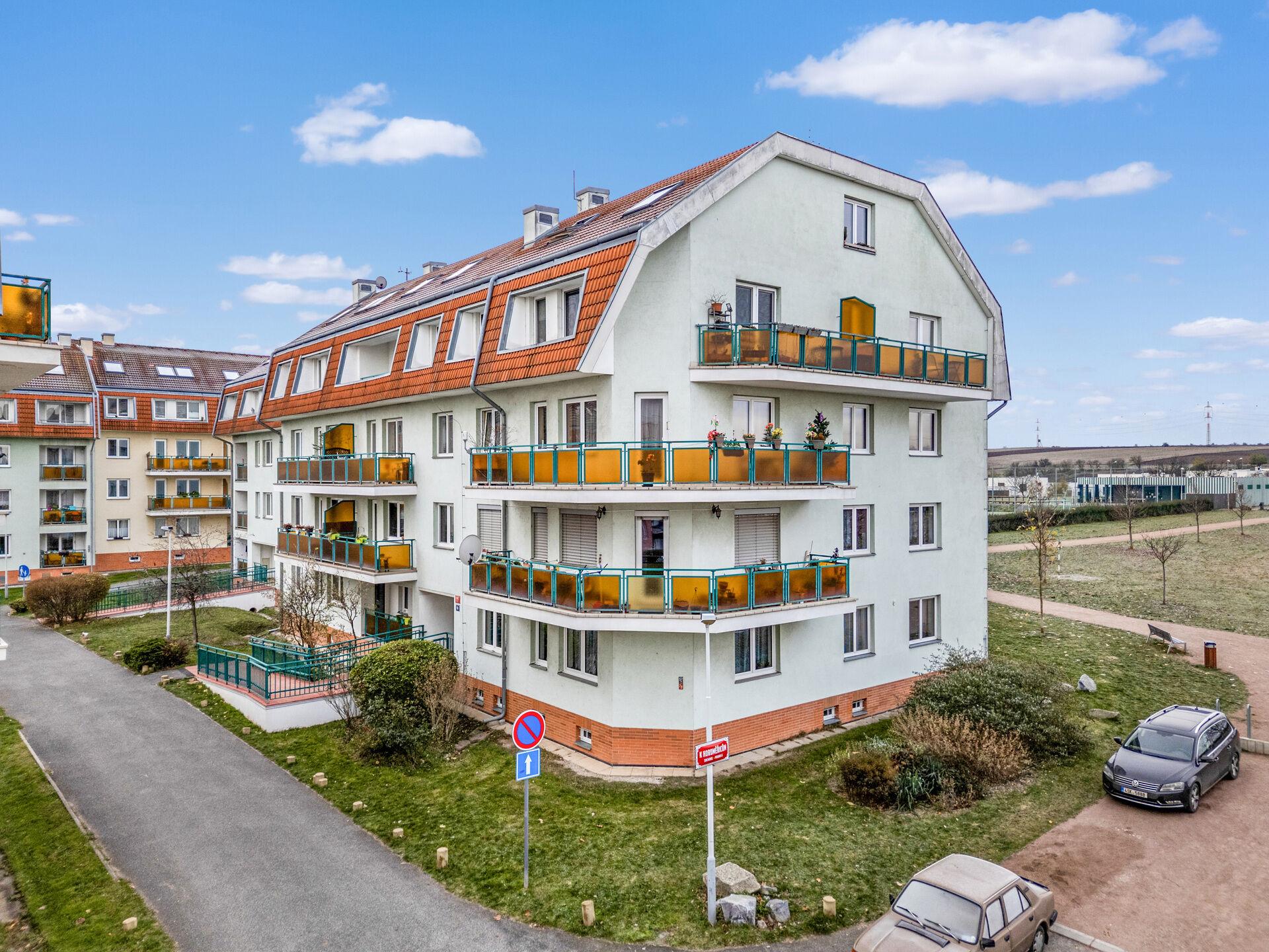 Prodej nebytového prostoru 64 m2, Suchdol, Praha 6