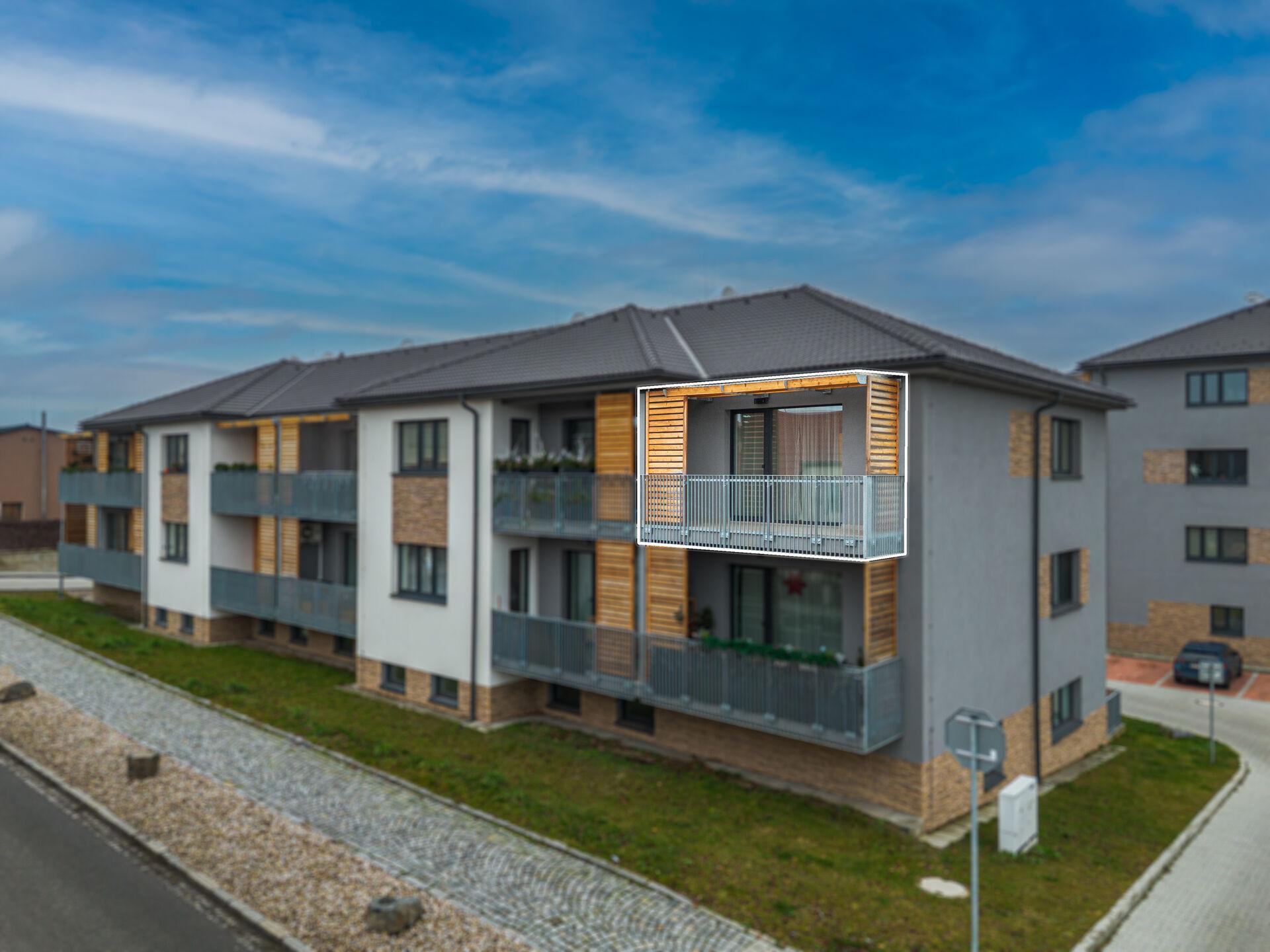 Pronájem krásného bytu 2+kk s terasou, novostavba Bakovská rezidence, volný ihned