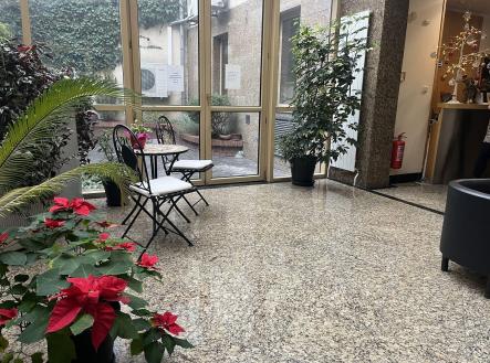 Pronájem - kanceláře, 65 m²