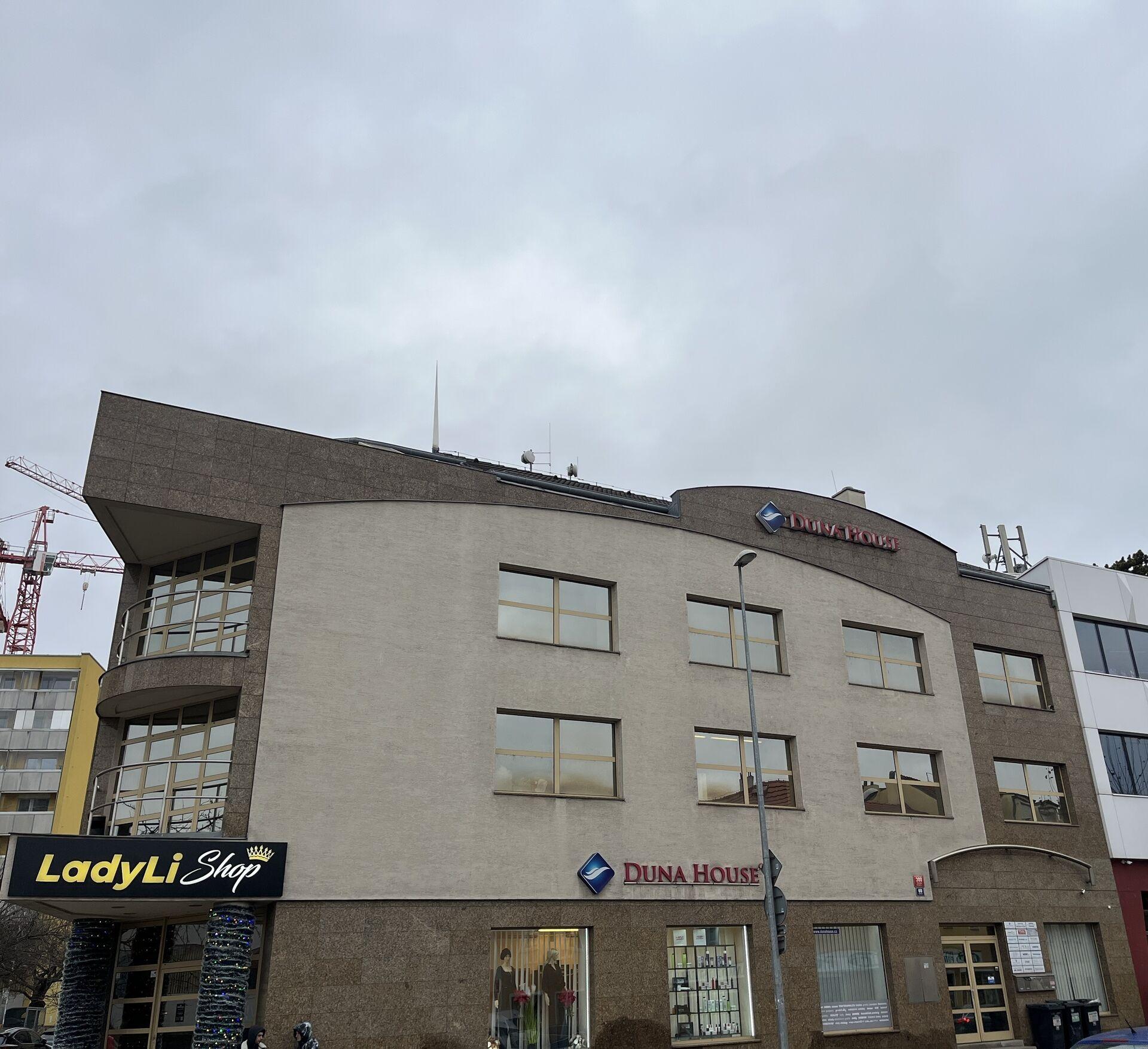 Pronájem kanceláře 140 m²