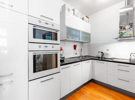 Pronájem bytu, 2+kk, 41 m²