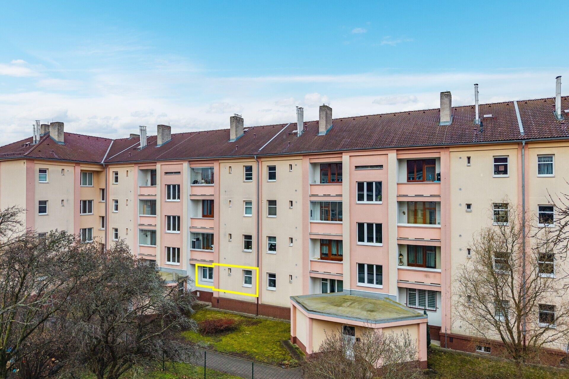 Prodej bytu 3+1 93 m², s terasou 7 m², komorou a sklepem, Praha 10 - Strašnice