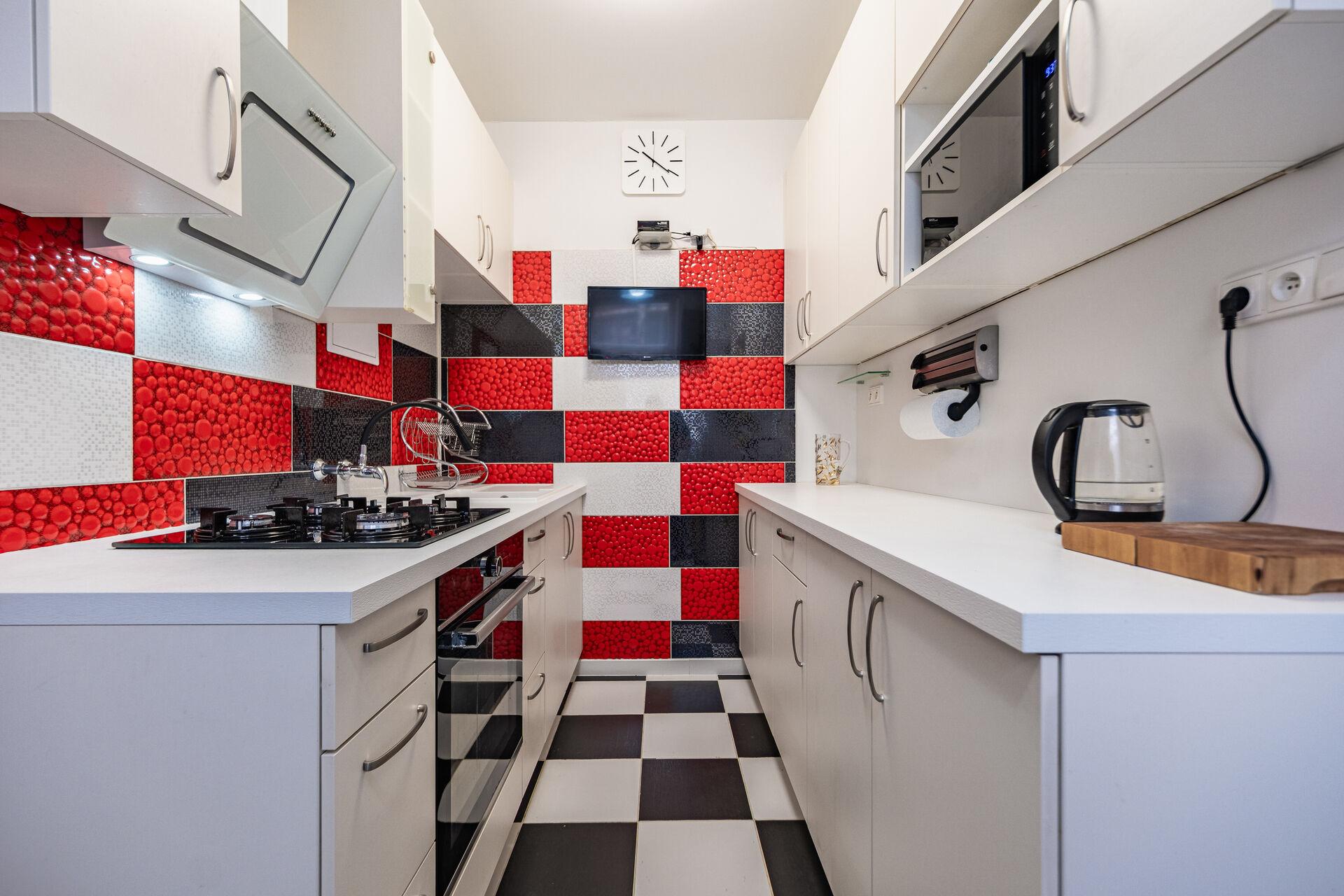 Prodej bytu 3+1 93 m², s terasou 7 m², komorou a sklepem, Praha 10 - Strašnice