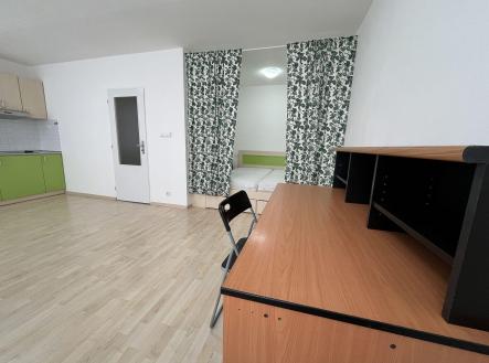 Pronájem bytu, 1+kk, 31 m²