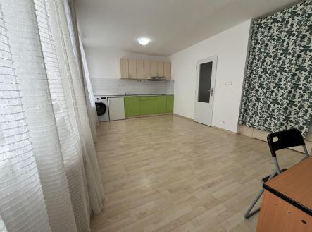 Pronájem bytu, 1+kk, 31 m²