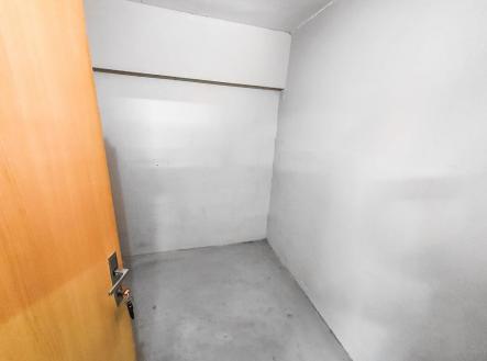 Pronájem - malý objekt/garáž