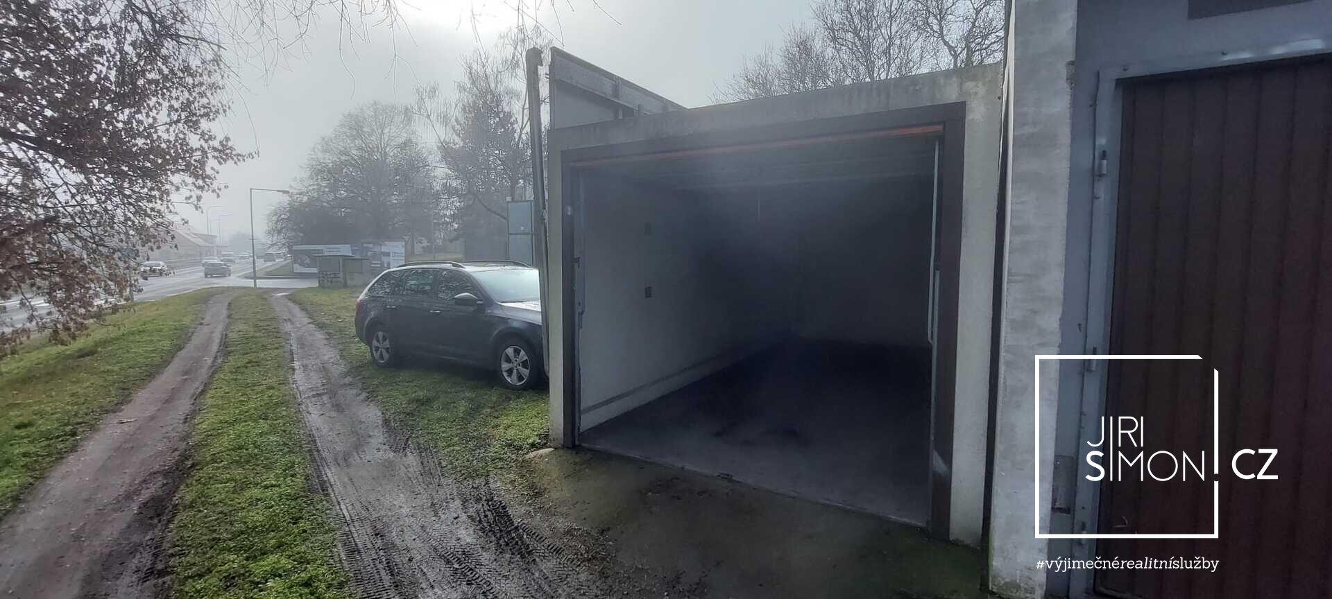 Garáž 16m2 pro osobní automobil