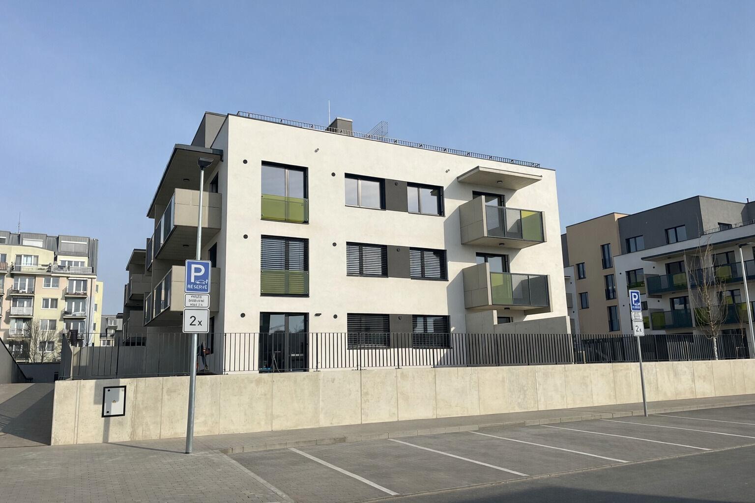 Pronájem bytu 1+kk 27 m², s balkónem 6 m², Praha 4 - Chodov