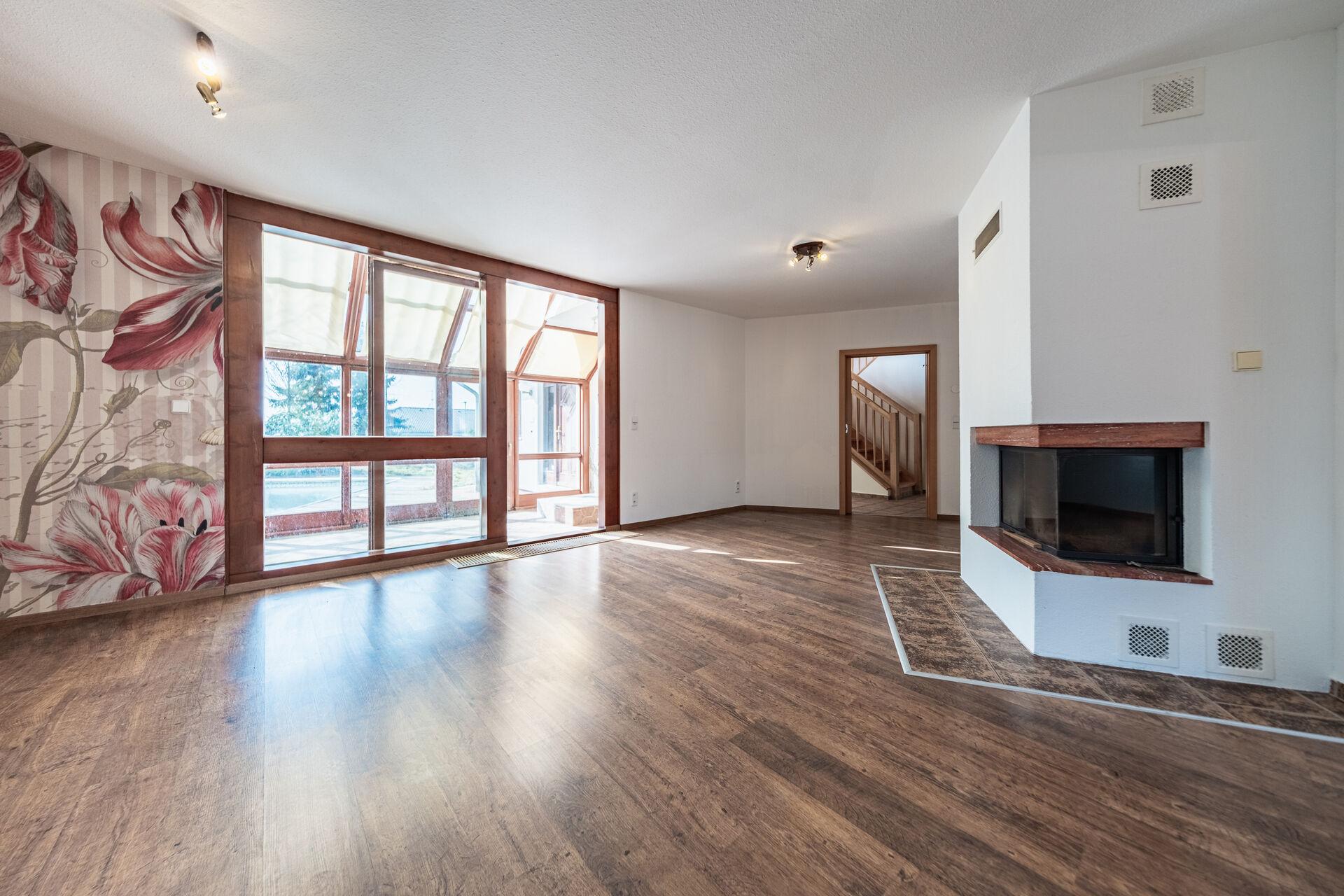 Prodej jedinečné rodinné vily - Bradlec u Mladé Boleslavi, ulice Na Výšině, 960 m² pozemek
