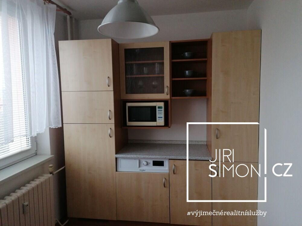 Dlouhodobý pronájem bytu 2+1 58m2 s lodžií