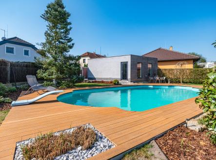 Prodej - dům/vila, 244 m²