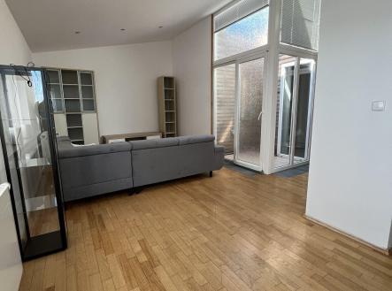 Pronájem bytu, 2+kk, 70 m²