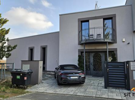 Prodej - dům/vila, 406 m²