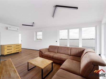 DSC02410.jpg | Prodej bytu, 3+kk, 179 m²