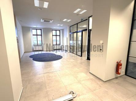 foto: 2 | Prodej - obchodní prostor, 124 m²