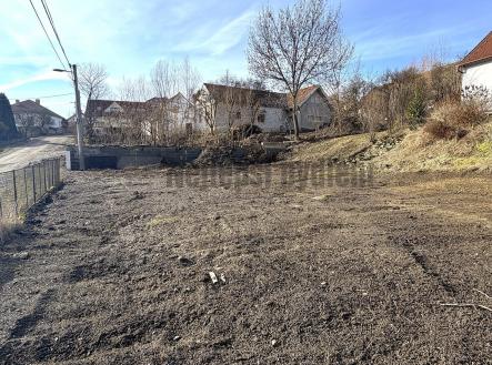 foto: 1 | Prodej - pozemek pro bydlení, 408 m²