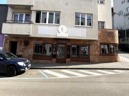foto: 2 | Prodej - obchodní prostor, 87 m²