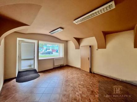 Pronájem - kanceláře, 42 m²